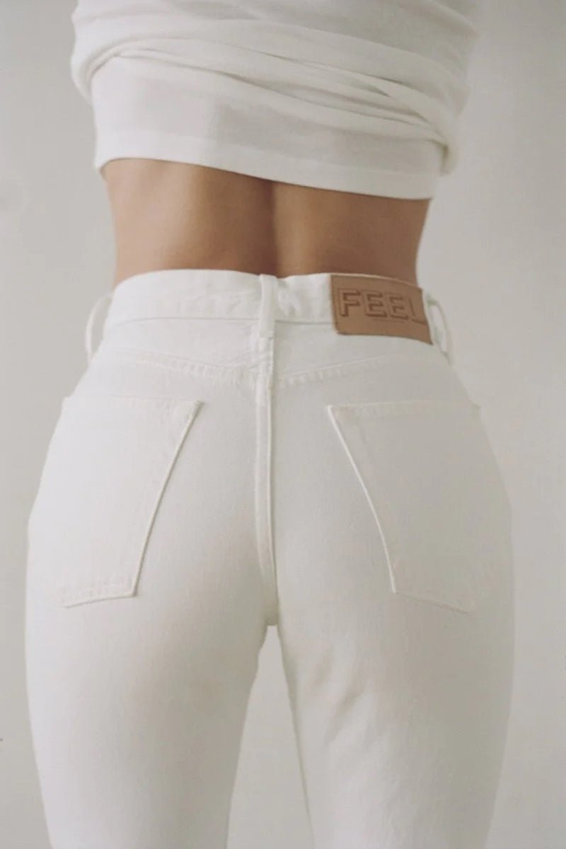 THE WHITE GENUINE – The Feel Studio Inc.